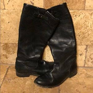 Black leather Frye Boot